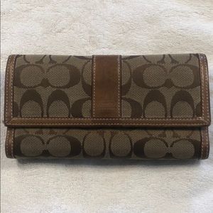 Coach Wallet Traditional Print